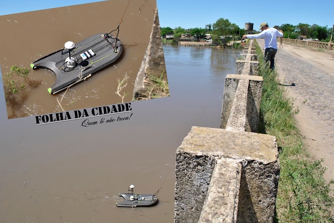 Técnicos do Serviço Geológico do Brasil realizam medição do rio Santa Maria