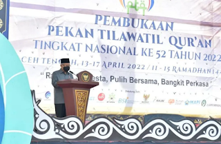 Vice President asks Muslims to fully understand the contents of the Koran Indonesian Vice President Ma'ruf Amin opened the 52nd National Level Tilawatil Quran Week (PTQ) for Radio Republic of Indonesia (RRI) in Takengon, Aceh, Wednesday (13/4/2022). ANTARA/HO-BPMI Setwapres  The Quran should not just be jargon that loses meaning Jakarta (ANTARA) - Indonesian Vice President Ma'ruf Amin asked Muslims to fully understand the contents of the Al-Quran, as a guide for the order of life, and in dealing with all problems.  "Al-Quran should not just be a jargon that loses its meaning. Muslims must understand the contents of the Koran in its entirety," said the Vice President when opening the 52nd National Level Tilawatil Quran Week (PTQ) for Radio Republik Indonesia (RRI) in Takengon, Aceh, Wednesday, as the press release received.  The Vice President said that the Al-Quran is a manual that provides guidance for human life and guidance for the development of science.  "Even the first surah of the Koran which reads 'Iqra bismi rabbi' implies not just reading but also doing research and doing research,"  vice president also explained that the Al-Quran contains teachings on economic principles, including the values ​​of honesty, equity, justice, the prohibition of doing wrongdoing, usury, taking the rights of others illegally, and so on.  However, the Vice President reminded that in learning to understand the contents of the Al-Quran, the guidance and guidance of the scholars is needed. Because, scholars are people who have the ability to do this.  On this occasion, the Vice President expressed his appreciation to all parties who supported the implementation of the 52nd National RRI Tilawatil Quran Week.  The vice president hopes that the Tilawatil Quran event can be a medium that fosters Islamic symbols that are peaceful and do not discriminate.  Governor of Aceh Nova Iriansyah in his speech said that the implementation of PTQ was one of the means to maintain the purity of the Al-Quran through the oral tradition of the readers, so that its existence was maintained from generation to generation, as a guide to manifest mercy for the universe.  "In our opinion, this effort to maintain the purity of the Koran is one of the important missions and objectives of LPP RRI together with the Aceh Government and Central Aceh Regency Government, in organizing this National Level Quran Tilawatil Week," he said.  Nova hopes that the essence of the PTQ performance this time is really used as a means to spread the symbols of Islam that are rahmatan lil 'alamin, as well as a place to strengthen ukhuwah and strengthen friendship between fellow religious people and between religious believers.  Meanwhile, the President Director of LPP RRI I Hendrasmo said that PTQ RRI was not only a medium for Islamic symbols and to enliven the month of Ramadan, but also to provide space for the younger generation to improve their ability to read the Al-Quran.
