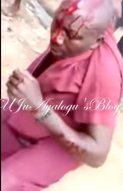 Lagos Kidnapper Beaten Mercilessly After He was Caught Hiding a Little Boy in a Big Sack (Photo+Video)