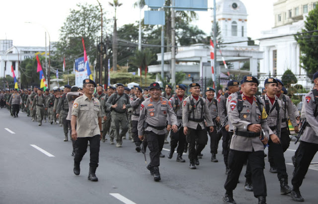 Kapoldasu Longmarch Berbaur Bersama Brimob Menandai Pindahnya Mako Brimob ke Jalan Bhayangkara