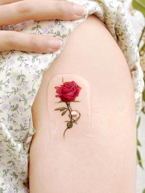 Mini tatuagens femininas delicadas de flores - 95 fotos e modelos