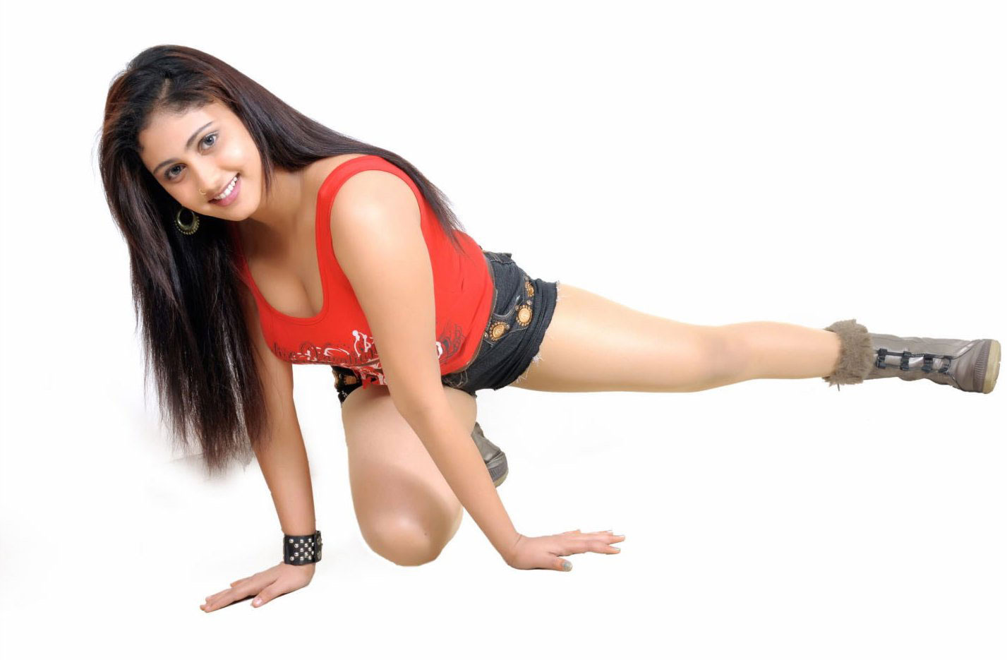 South Indian Masala, hot actress, Amrutha Valli, Amrutha Vall Thigh show, Amrutha Vall Cleavage Show