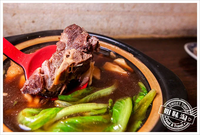 獅城海南雞飯肉骨茶專賣店肉骨茶
