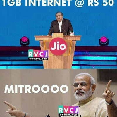 Source - Rajnikant V/s CID Jokes