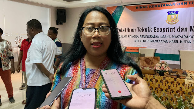 Yeni Susanti Sebut Produk Rotan dan Kulit Kayu Papua Memikat Pasar Wisatawan