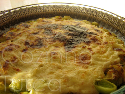 Alho-Francês Gratinado (Fırında Peynirli Pırasa)