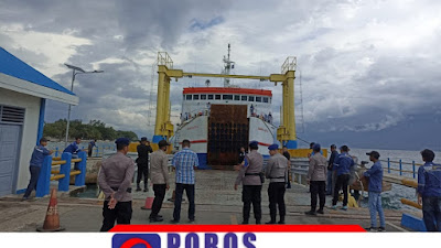Amankan Pelabuhan Penyeberangan Taipa, Satgas Polair Chek Alat Keselamatan