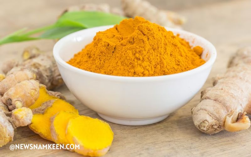 Monsoon Health Tips_ Detoxify and Stay Strong with Hot Turmeric Water 3 - News Namkeen