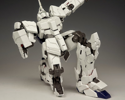 Unicorn Gundam dengan Led unit