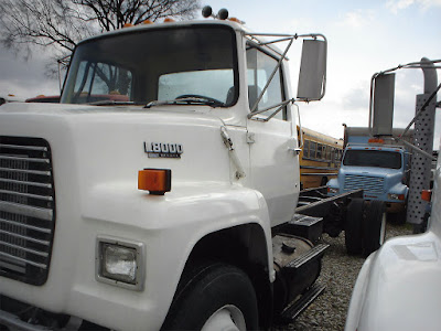 Ford L7000