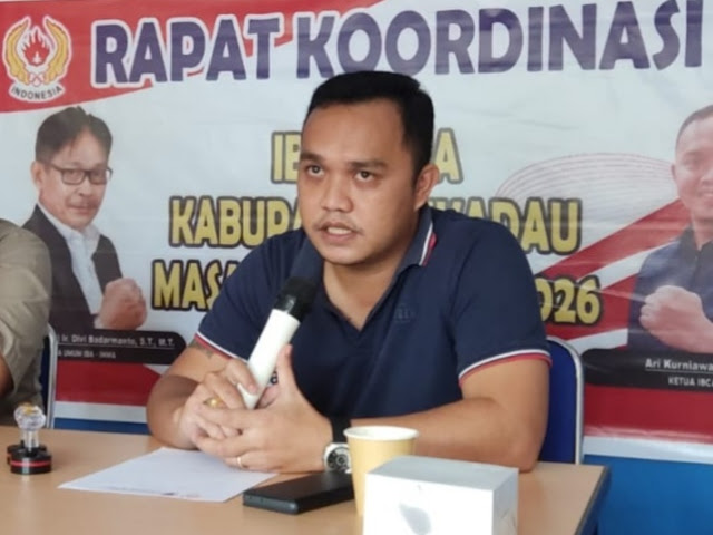 Ketua Umum Pengkab IBCA MMA Sekadau, Ari Kurniawan Wiro