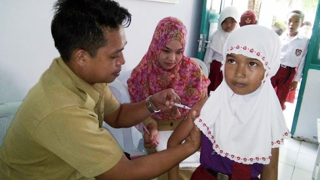 Aplikasikan Program Keluarga Sehat Indonesia PKM Buki Periksa Kesehatan Pelajar 
