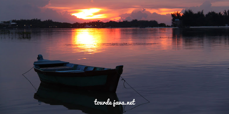 sunset destinasi pulau pari