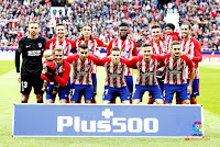 CLUB ATLÉTICO DE MADRID - Madrid, España - Temporada 2017-18 - Oblak, Gabi, Filipe Luis, Thomas, Giménez y Godín; Griezmann, Correa, Gameiro, Saúl y Koke. CLUB ATLÉTICO DE MADRID 2 (Filipe Luis, Griezmann) REAL SOCIEDAD DE FÚTBOL DE SAN SEBASTIÁN 1 (William José). 02/12/2017. Campeonato de Liga de 1ª División, jornada 14. Madrid, estadio Wanda Metropolitano