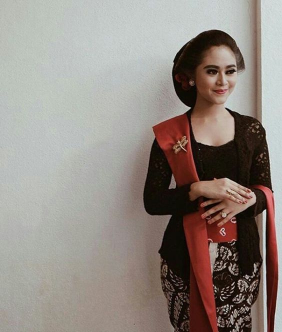 37 Model  Kebaya  Warna  Hitam  Kombinasi Brokat Model  Baju  