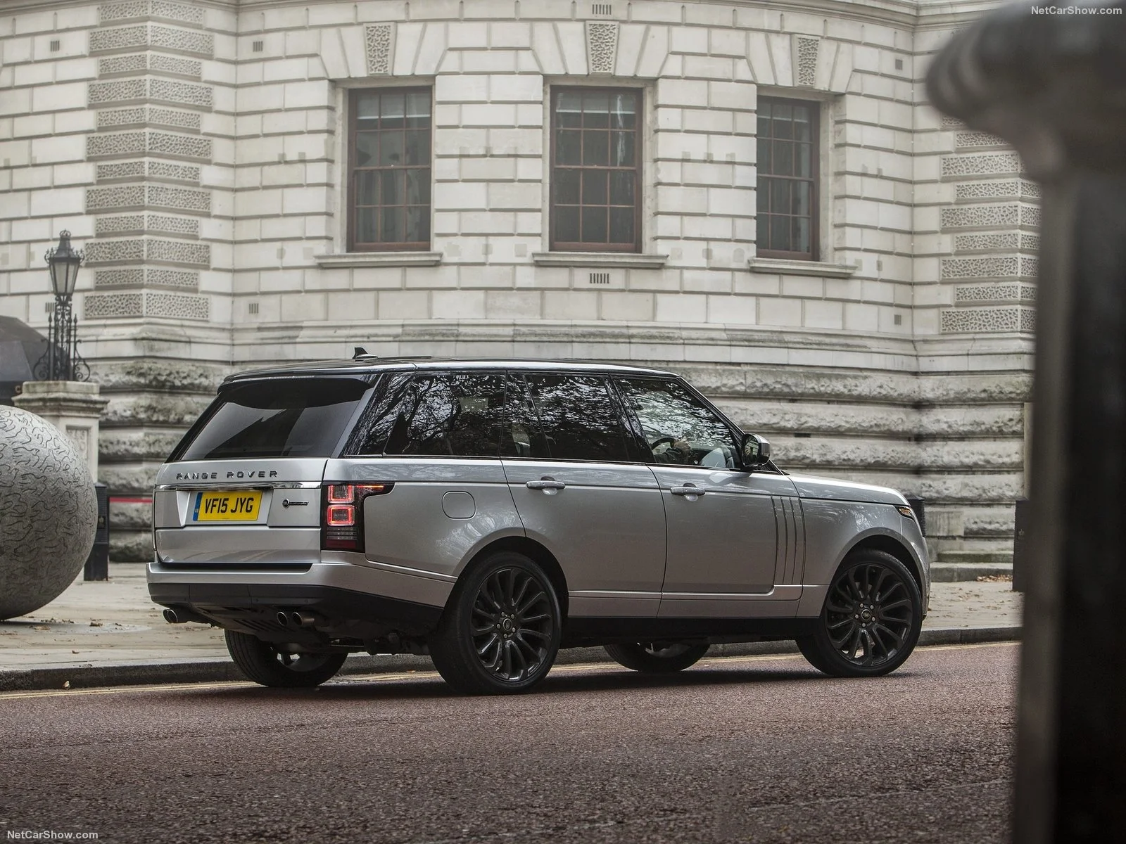 Hình ảnh xe ô tô Land Rover Range Rover SV Autobiography 2016 & nội ngoại thất