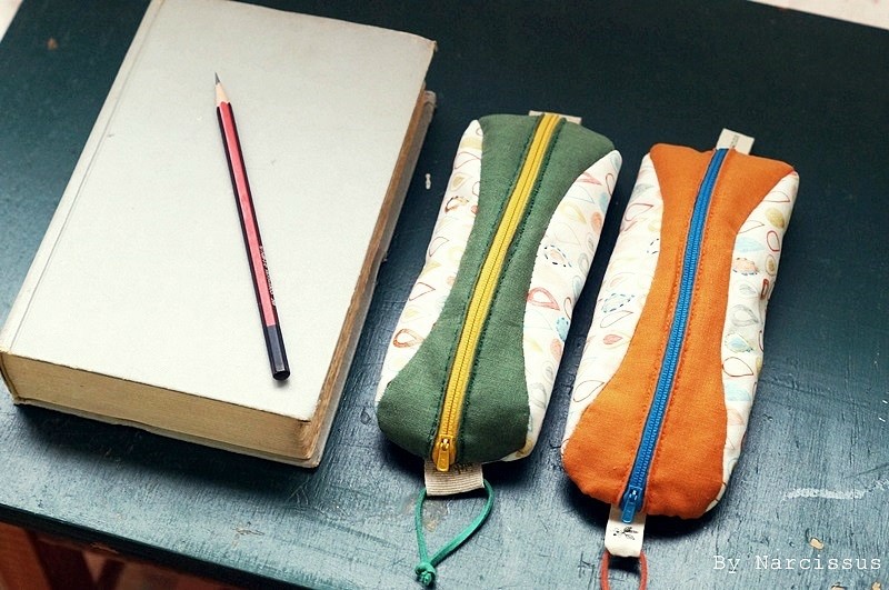 Handmade DIY Zipper Pencil Case Tutorial in Pictures. 