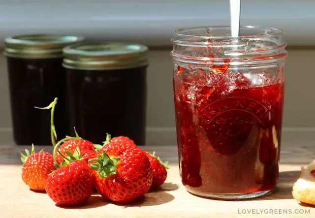 What Recipes Can Be Made Using a Jar of Strawberry Jam?