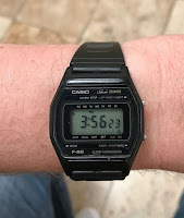 Casio F-85 - al polso