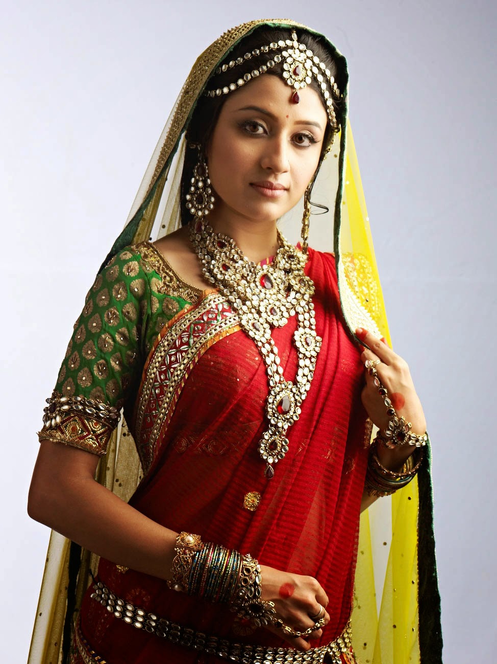 Paridhi Sharma Hot HD Wallpapers