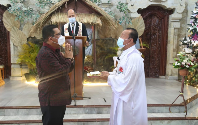  Wabup Sanjaya Hadiri Perayaan Natal di Gereja Katolik Santa Maria Immaculata  