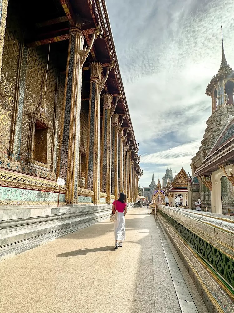 Bangkok Day 2: Temple run at The Grand Palace, Wat Pho, and Wat Arun