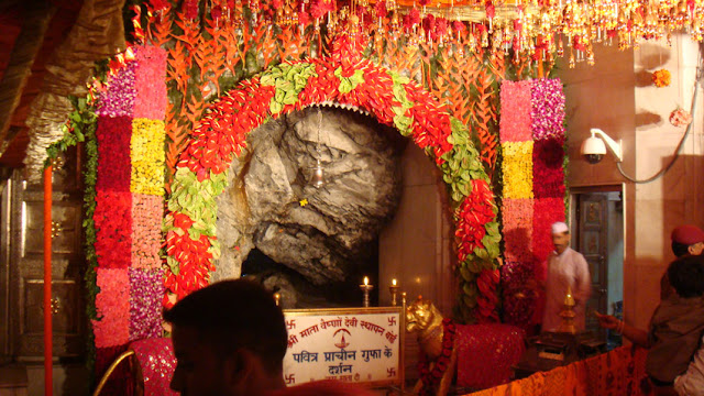 Information and Myths Behind a Holy Tour to Vaishno Devi 