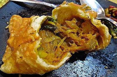 Uncle & Auntie Family Restaurant, samosa