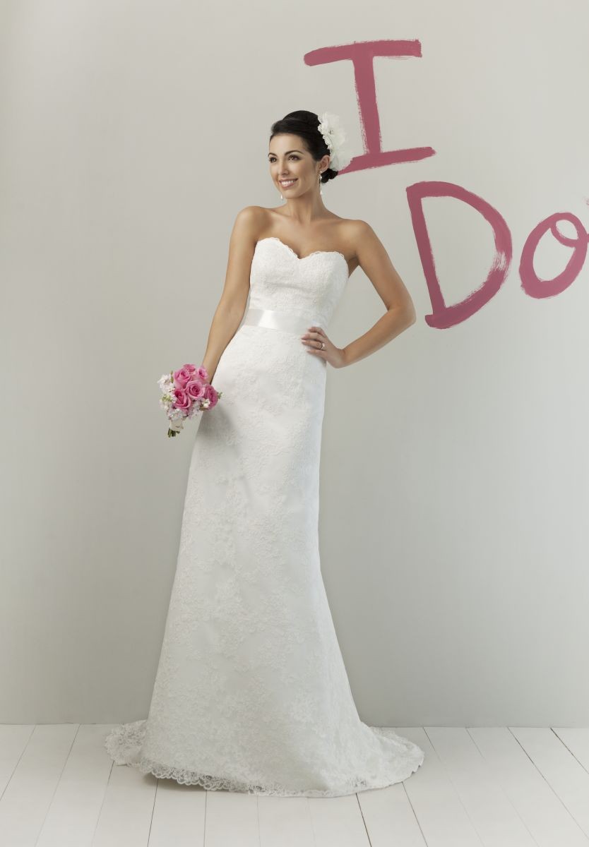 Lace Sheath Wedding Dress