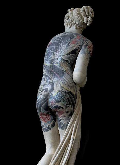  ルネサンスの彫刻に日本の和彫を施したアート【a】　イタリアのアーティストファビオ・ビアレ