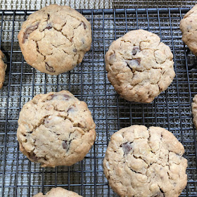 Chez Maximka, easy cookies, what to do with Marmite peanut butter
