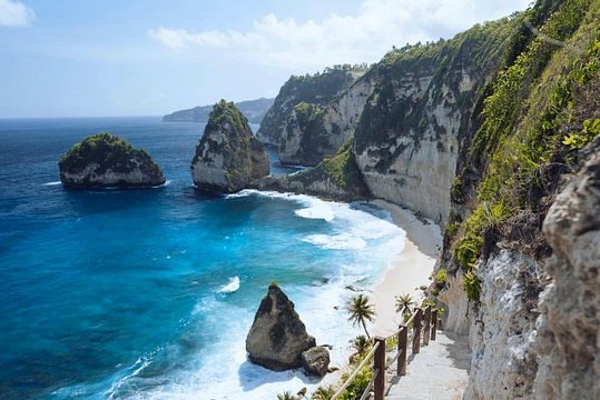 Wisata Bali Paling Terkenal dan Menarik