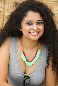 Soumya Sukumar latest hot gallery-thumbnail-34