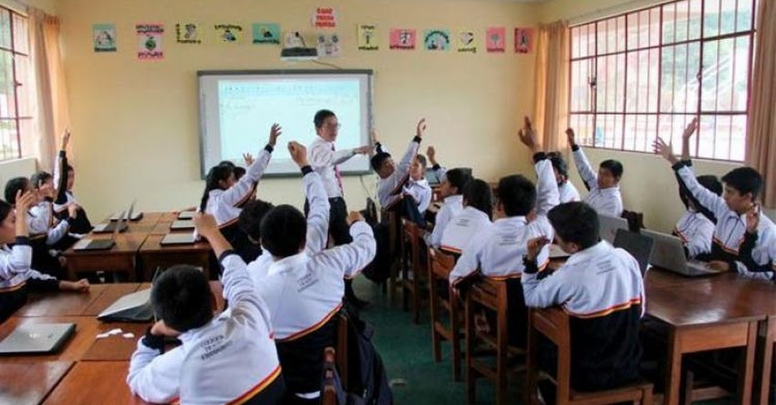 Clases escolares presenciales no volverán hasta que no tengamos un tratamiento confirmado o una vacuna, informó el Presidente Martín Vizcarra [VIDEO]