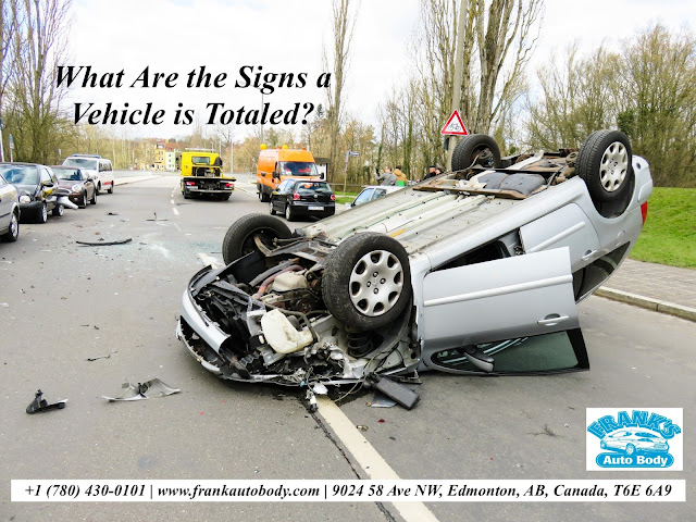 What Are the Signs a Vehicle is Totaled?