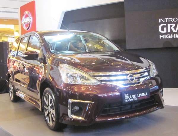Nissan Grand Livina Mobil  Terbaik Pilihan Keluarga  Indonesia 