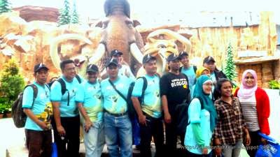 http://www.ejawantahtour.com/2014/04/berpetualang-di-ice-age-dufan-ancol.html