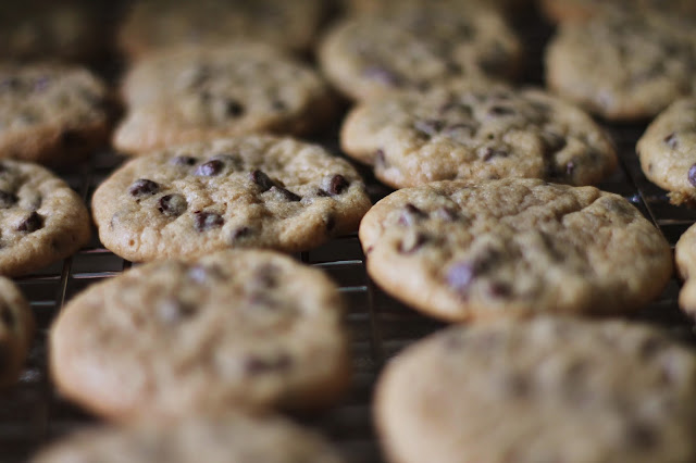 Chocolate Chip Cookies via @labride