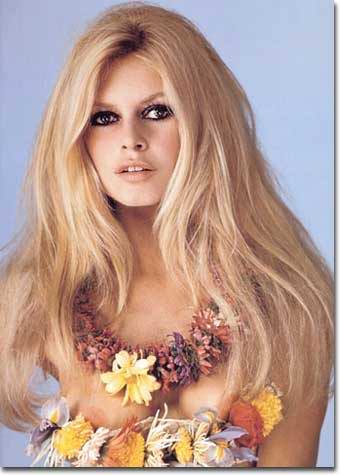  Chick with a hint of Jean Shrimpton and a BIG DASH of Brigitte Bardot