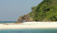 เกาะหลีเป๊ะ ทะเลน่าเที่ยวในไทย