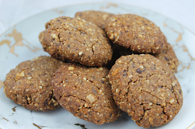 Vegan Cashew Chocolate Chunk Cookies