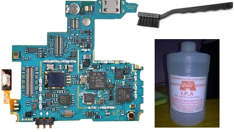 how to clean connectors sockets points on pcb circuit board of a mobile phone iphone smartphone 