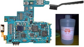 Mobile Phone की PCB Board पर Connector व Points को Wash करके Clean कैसे करें 