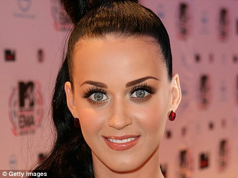  Katy Perry waking up without a scrap of makeup As you can see below 
