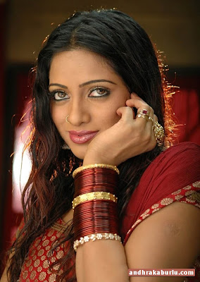 Telegu actress-UDAYA BHANU very hot image