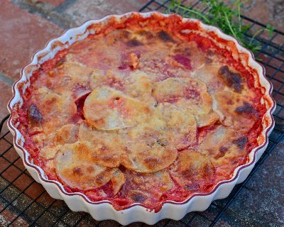 Scalloped Potatoes & Beets, another creative vegetable side dish ♥ KitchenParade.com. Just four ingredients + pantry staples. Beautiful color!