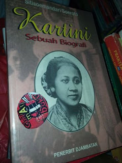 Jual Buku Kartini, Sebuah Biografi  Penulis: Sitisoemandari Soeroto