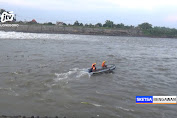 Dua Remaja Hilang Terbawa Arus Sungai Brantas Jombang