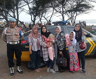 POLSEK PANJATAN MELAKSANKAN PATROLI OBYEK WISATA PANTAI WILAYAH PANJATAN