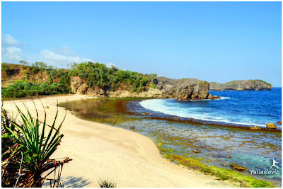 Pantai Jungwok Gunung  Kidul  Jogjakarta Pantai Inside